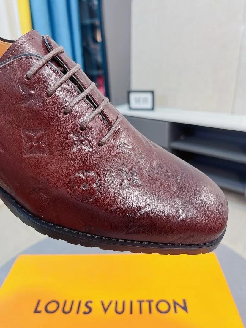 Men's Men's Shoes 💰480🌹🌹《Lv》The latest and most popular casual business leather shoes, top brands [Seduce] Luxury ~ Purchasing, [Strong] The uppers are made of imported patent leather with printed original material ➕ Genuine leather lining (•) fine workmanship. The original stylish and stylish soft rubber wear-resistant and non-slip outsole is light and comfortable on the feet. The real thing looks better in real life. 38-44, 45 can be customized.